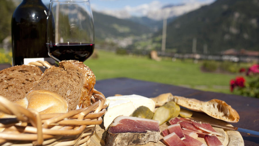 Gourmet food & wine